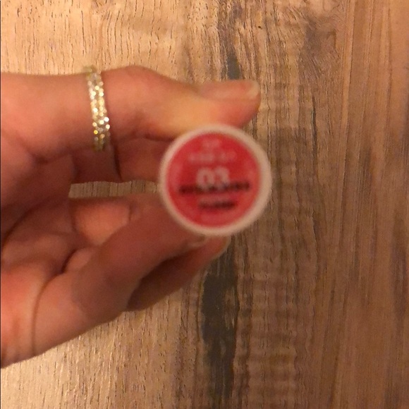 Twinkle Lips Glow Color - Picture 2 of 4